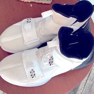 Lebrun James Soldier 13 size 12